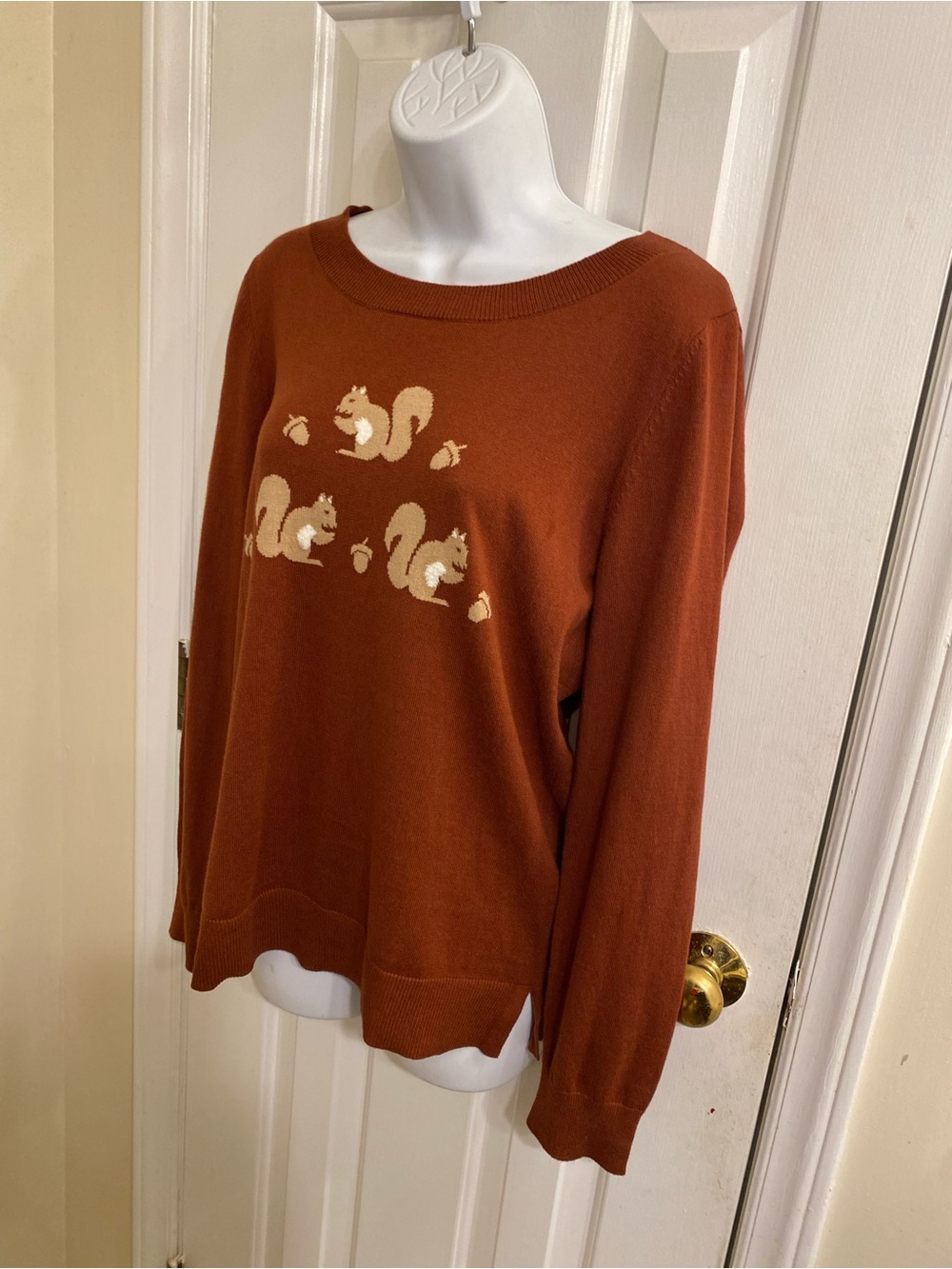 LOFT PERFECT FALL SWEATER Rust Crewneck Sweater Squirrels Motif Large NWT NATURE - Picture 16 of 16